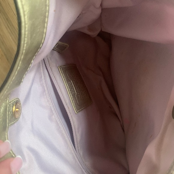 Coach Bag multiple pockets - Picture 9 of 13